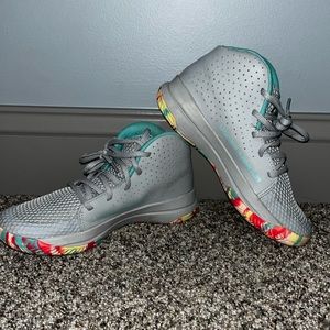 Under Armour Girls Basketball Shoes